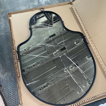 IKEA Ayna İkinci Kez Kırık Geldi