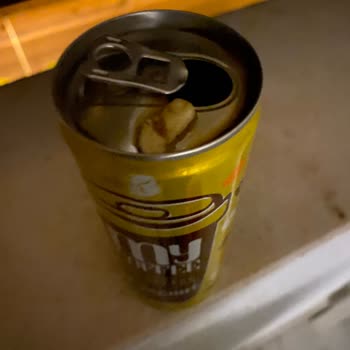 My Coffee'nin İçinden Çıkan Cisim