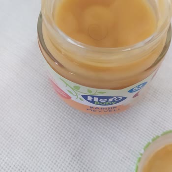 Hero Baby Meyve Püresinin İçinde İnsan Saçı / Kılı