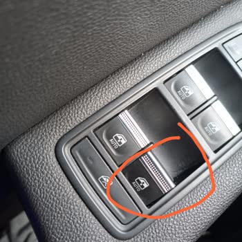 Renault - İstanbul / ÜMRANİYE'DE Randevu Vermiyor. (45GÜN)