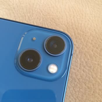 Teknosa Sıfır İphone 13 Arka Kamerada Toz Var Değişim İstiyorum