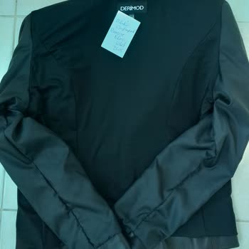 Derimod Mağazasından Alınan Ceketlerin Kalitesizliği