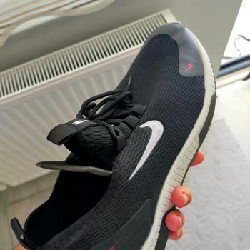 Jeyjey Butik Ne Telefonum Açılıyor, Ne De Mesajlarıma Dönüş Yapılıyor