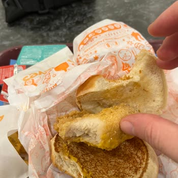 Popeyes Eksik Malzemeler Ve Pişmemiş Ürünler