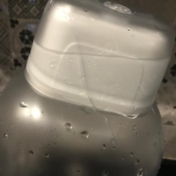 Brita Sürahi İç Hazne Çatladı