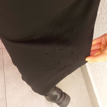 Pull And Bear Kentpark Şubesi İlgisiz Mağaza Müdürü Ve Çalışanı