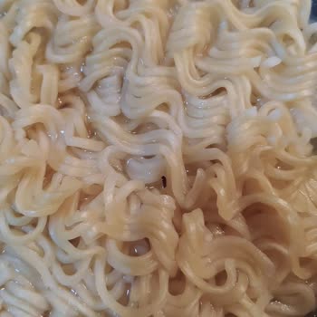 İndomie Noodle Dan Kurt Çıktı