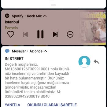 Adidas Spor Ayakkabı İn-street Mağazası.