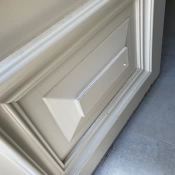 Tutkunlar Çelik Kapı Çatlaklar Ve Yarıklar Var