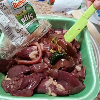 Banvit Tavuk Ciğer Küflenmiş Ve Paket İçi Yabancı Cisim