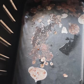 Yui Airfryer'de Boya Atması Paslanma