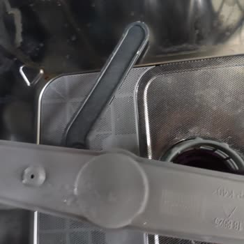 Arçelik Çalışan Makinenin Serviste Bozulması