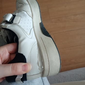 Bershka Ayakkabı Tabanı Ayrılması