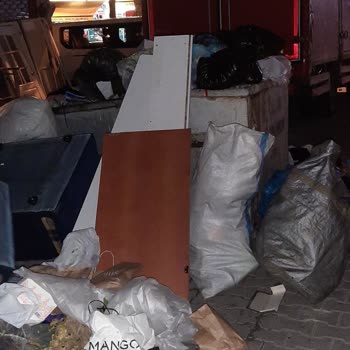 İBB - İstanbul Büyükşehir Belediyesi Çöp Konteynır Sıkıntısı