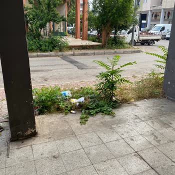 Antalya Büyükşehir Belediyesi Etiler Mahallesi Pis!