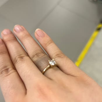 Ada Kuyumculuk (Manisa) Yüzük Parmağıma Kapkara Leke Bırakıyor!