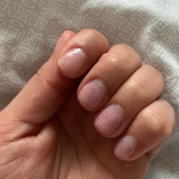 Hola Beauty (Ankara) Protez ve Jel Destekli Kalıcı Oje Şikayeti