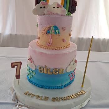 Salih Usta Unlu Mamulleri Doğum Günü Pastası Görselden Alakasız Ve Özensiz Yapıldı.