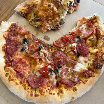Domino's Pizza Süperos ve Mantarsever Pizzalarında Malzeme Yok