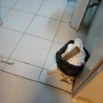 Celal Bayar Üniversitesi Hafsa Sultan Hastanesi İlgi Yok