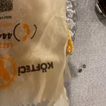 Köfteci Yusuf Hamburgerden Taş Çıktı