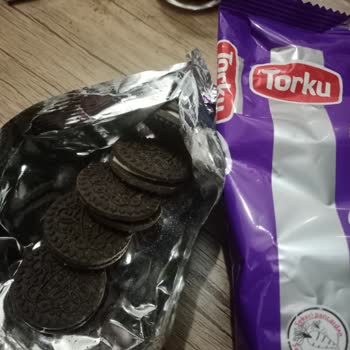 Torku Premio Bisküvisi Bayat Ve Sertti