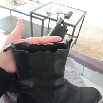 Derimod'dan Aldığım Botun Lastikleri 3 Ay Geçmeden Gevşedi, Bozuldu