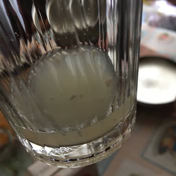 Aynes Gıda Tarım Kredi Market'ten Aldığım 08.2023 Son Tarihli Süt Bozuldu, Para İadesi Talep Ediyorum