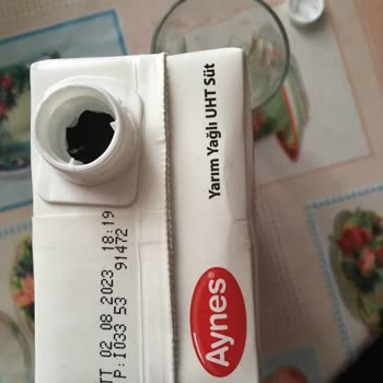 Aynes Gıda Tarım Kredi Market'ten Aldığım 08.2023 Son Tarihli Süt Bozuldu, Para İadesi Talep Ediyorum