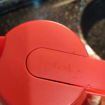 Tefal Termos Su İle Parçalandı