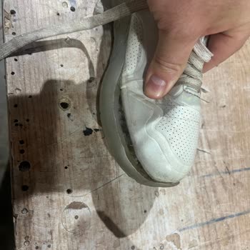 Maltepe Piazza Skechers Mağazasından Aldığım Ayakkabıda Açmalar Başladı