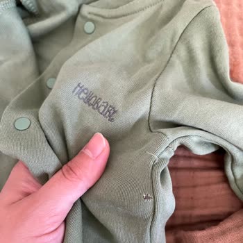 Ebebek Tekstil Ürünleri İlk Yıkamada Sökülüp Yırtılıyor