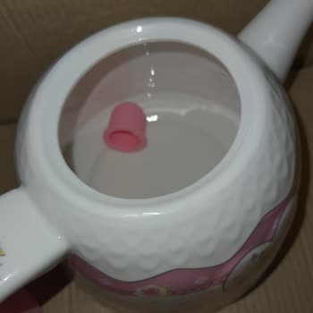 Cadde 41 AVM Kırık Çaydanlığı Sattı