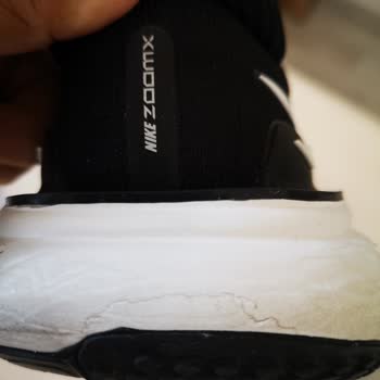 Hatalı Zoomx Spor Ayakkabısı Barçın Firması.