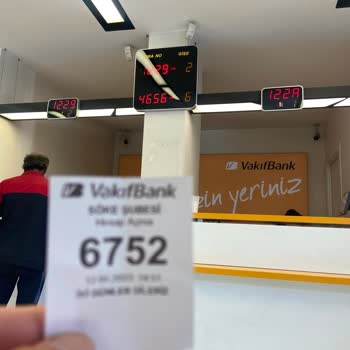 Söke İstasyon Caddesi VakıfBank Şubesi