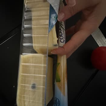 Çobanoğlu Süt Ürünleri Küflü Satılan Süt Ürünleri