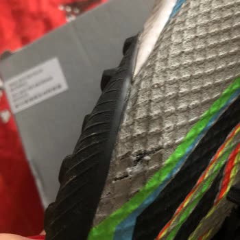 Adidas Krampon 4 Ayda Patladı