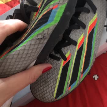 Adidas Krampon 4 Ayda Patladı