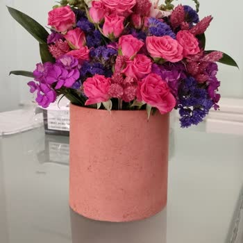 Taze Çiçek (tazecicek.com) Teslim Edilen Ürünün Fotoğrafı İle Aynı Olmaması