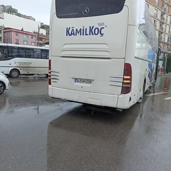 Kamil Koç Firması Otogar Dışında Uygunsuz Yerde Yolcu İndirmesi