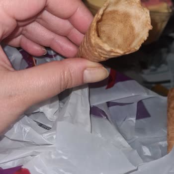 Nur Pastaneleri Bozuk Ürün