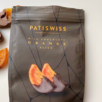 Patiswiss Çikolatada Yeşil Boya Lekeleri