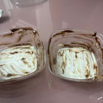 Nur Pastaneleri Tarihi Geçmiş Sütlü Tatlı 😡