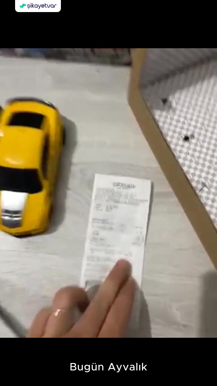 Toyzz Shop Oynanmış, Kullanılmış Bozuk Oyuncakları Rafa Koyup Satışa Sunmak videonun kapak resmi
