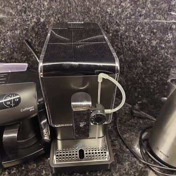 Tchibo Esperto Pro Kahve Makinesi Köpürtmüyor.