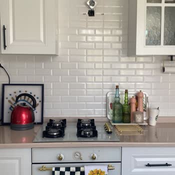 Simfer Gereksiz Servis Ücreti Ve 1 Aydır Servisten Ürünü Göndermiyor