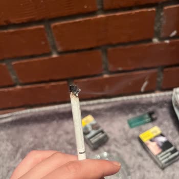 Marlboro Edge Blue Sigarasından Odun Çıkması