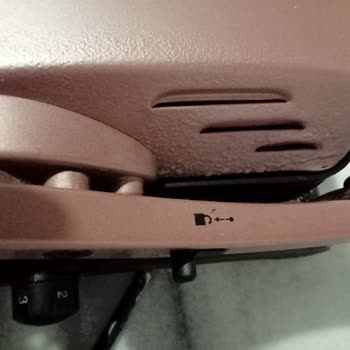 Korkmaz Mutfak Eşyaları Tost Makinesinin Tüm Boyası Kalktı!