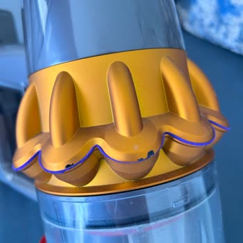 Dyson V15 Turuncu Çeper Soyulması