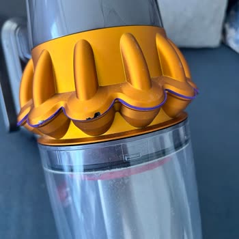 Dyson V15 Turuncu Çeper Soyulması
